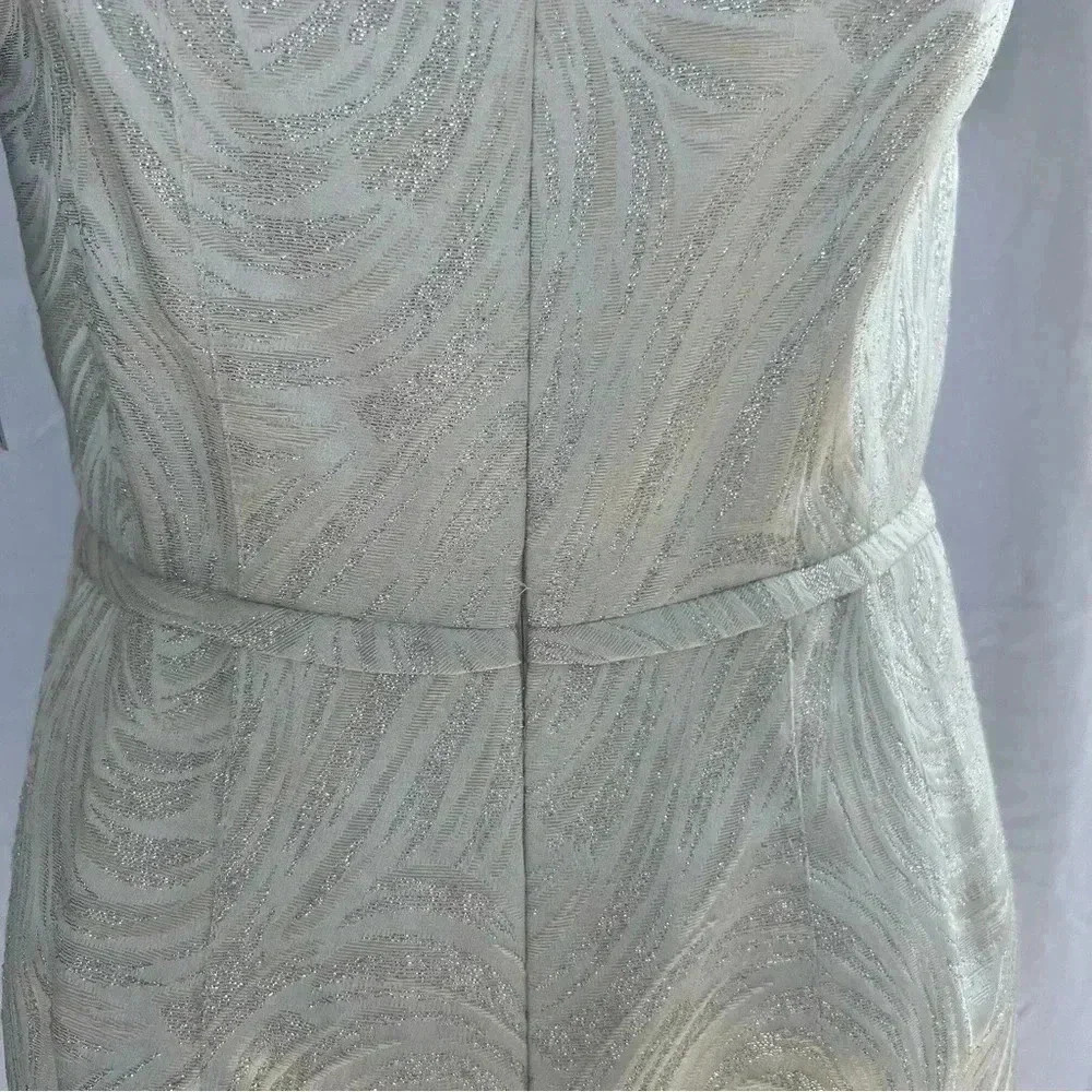 Gianni Bini sleeveless scoop neck cream and silver patterned dress. - Picture 8 of 11